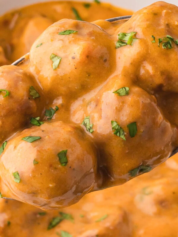 Slow Cooker Butter Chicken Meatballs