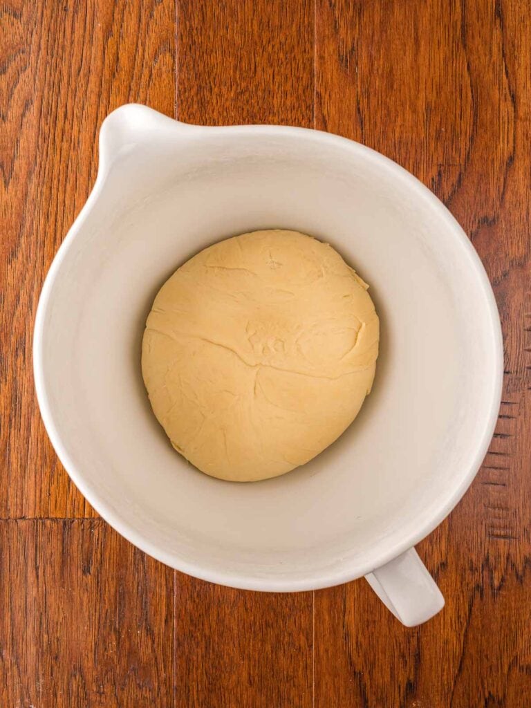 Cinnamon dough in a bowl.