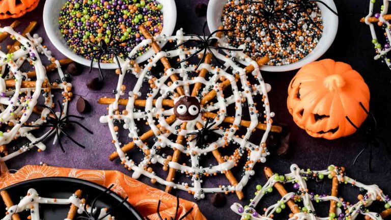 Pretzel Spider Webs by Tessie's Table.