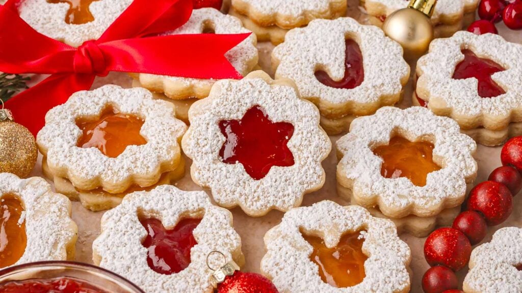 Linzer Cookies – Buttery Almond Sandwich Cookies Filled with Jam
