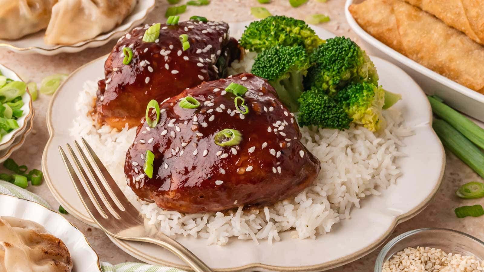 Crock Pot Honey Garlic Chicken by Tessies Table