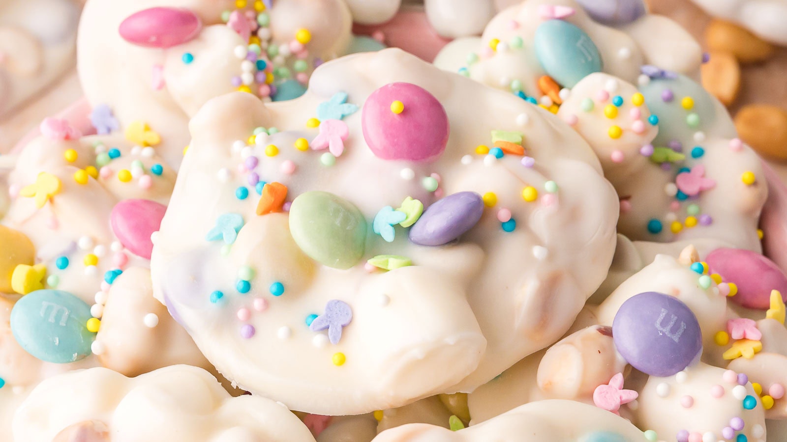 Crockpot Easter Candy Clusters By Tessies Table.